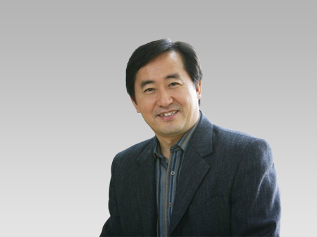 Kyungchul Yang