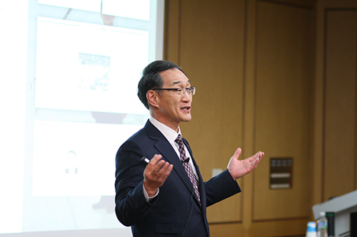 Invited Lecture by LG Electronics President Woojong Lee