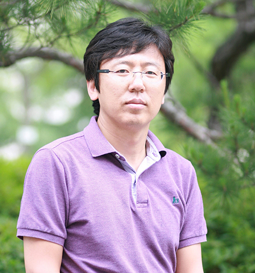 Professor Kyungtae Kim Wins Outstanding Researcher Award