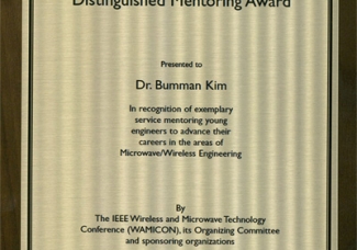 The Rudolf E. Henning Distinguished Mentoring Awards (김범만 교수)